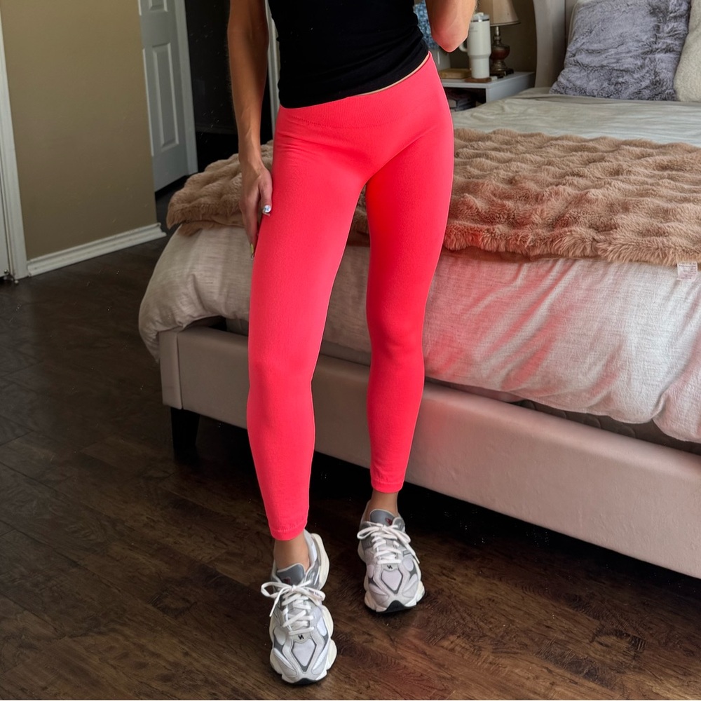 Coral Women's Leggings